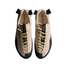 Afbeelding in Gallery-weergave laden, VILLAGE PM - &quot;1.00 PM&quot; SUEDE SHOES (CREAM BEIGE/NATURAL BLACK)
