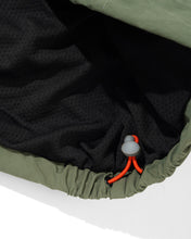 Afbeelding in Gallery-weergave laden, BUTTER GOODS - &quot;EQUIPMENT&quot; ANORAK JACKET (OLIVE)
