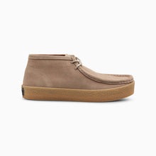 Afbeelding in Gallery-weergave laden, LAST RESORT AB - &quot;VM006 HI&quot; MOCCASIN SHOES (SUEDE/GUM)
