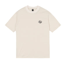 Afbeelding in Gallery-weergave laden, MAGENTA SKATEBOARDS - &quot;METRO&quot; T-SHIRT (NATURAL)
