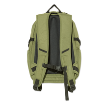 Afbeelding in Gallery-weergave laden, POLAR SKATE CO. - &quot;RESA&quot; BACKPACK (VETIVER)
