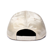 Afbeelding in Gallery-weergave laden, QUARTERSNACKS - &quot;GROCERY&quot; HAT (CREAM)
