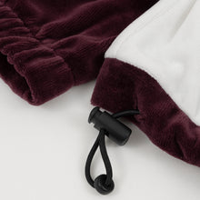 Afbeelding in Gallery-weergave laden, MAGENTA SKATEBOARDS - &quot;RETRO&quot; HIGHNECK JACKET (PURPLE)
