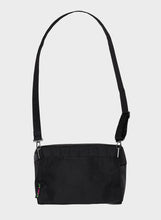 Afbeelding in Gallery-weergave laden, SUSAN BIJL - &quot;THE NEW BUM BAG&quot; MEDIUM SIDE BAG (BLACK/BLACK)
