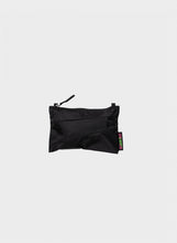 Afbeelding in Gallery-weergave laden, SUSAN BIJL - &quot;THE NEW POUCH&quot; SMALL (BLACK/BLACK)
