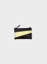 Afbeelding in Gallery-weergave laden, SUSAN BIJL - &quot;THE NEW POUCH&quot; SMALL SIDE BAG (BLACK/JOY)
