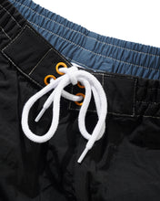Afbeelding in Gallery-weergave laden, BUTTER GOODS - &quot;WIPEOUT&quot; BOARDSHORTS (NAVY)
