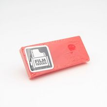 Afbeelding in Gallery-weergave laden, FILM TRUCKS - &quot;CURB&quot; WAX
