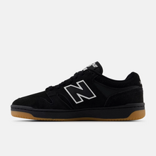 Afbeelding in Gallery-weergave laden, NEW BALANCE NUMERIC - &quot;480&quot; SHOES (BLACK/WHITE)
