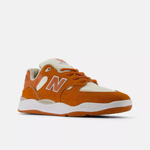 Afbeelding in Gallery-weergave laden, NEW BALANCE NUMERIC - &quot;1010&quot; LEMOS PRO SHOES (RUST OXIDE/SEA SALT)
