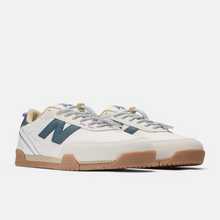 Afbeelding in Gallery-weergave laden, NEW BALANCE NUMERIC - &quot;440 TRAIL&quot; SHOES (SEA SALT/DEEP OCEAN)
