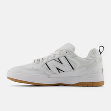 Afbeelding in Gallery-weergave laden, NEW BALANCE NUMERIC - &quot;808&quot; LEMOS PRO SHOES (WHITE/BLACK)
