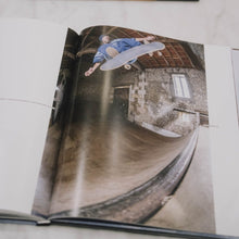 Afbeelding in Gallery-weergave laden, POCKET SKATE MAG - VOL. 12
